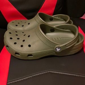 Women’s size 9 green crocs